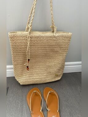 Woven Straw Beach Tote Bag and flip flops